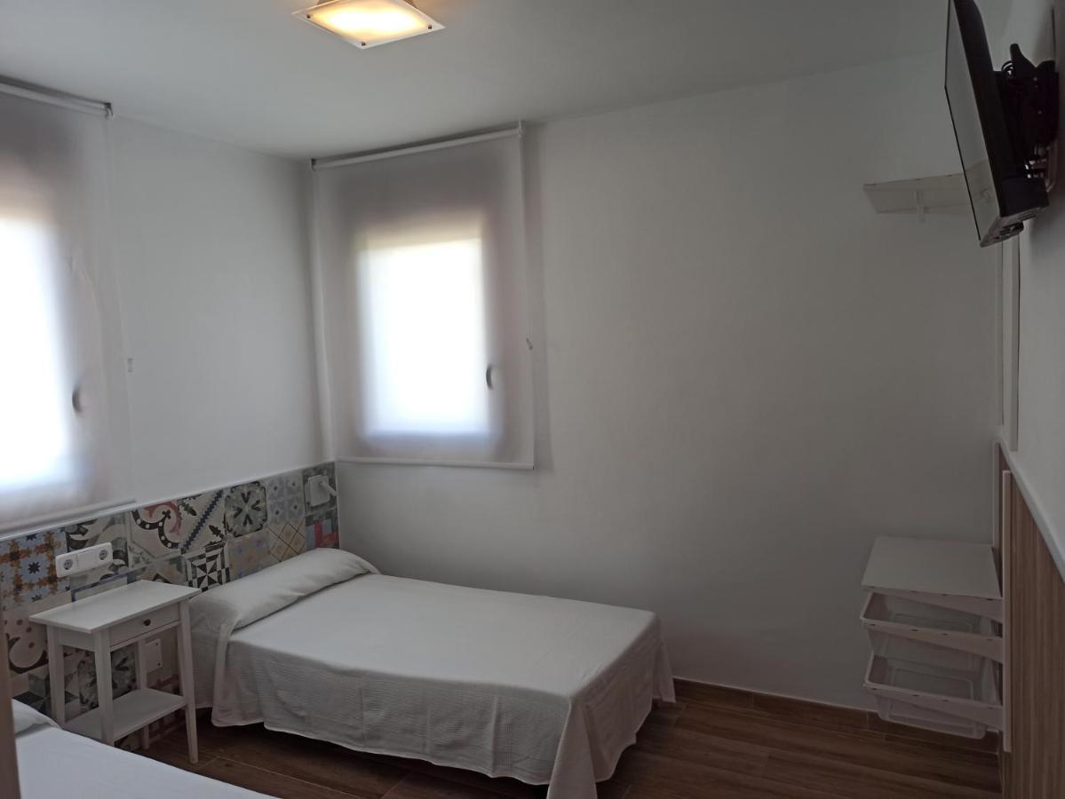 Hornillos Meeting Point 奥尔尼略斯德尔卡米诺 外观 照片