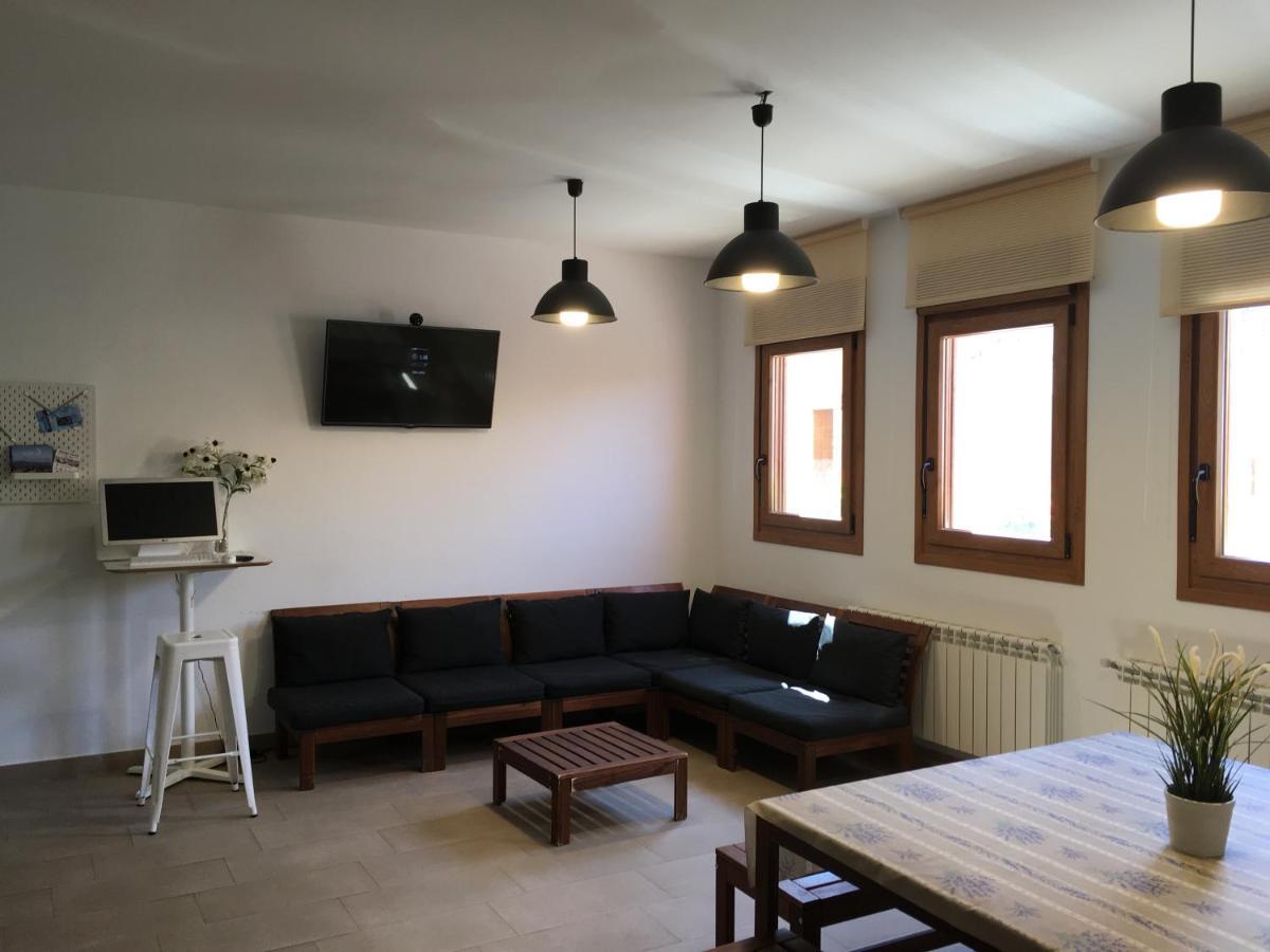 Hornillos Meeting Point 奥尔尼略斯德尔卡米诺 外观 照片